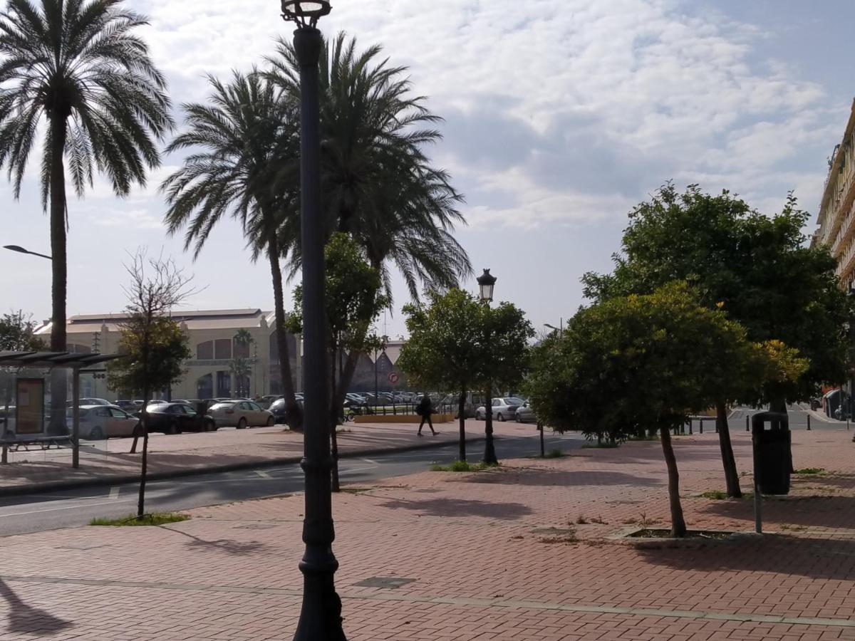 Cabanal Port Marina Валенсия Екстериор снимка